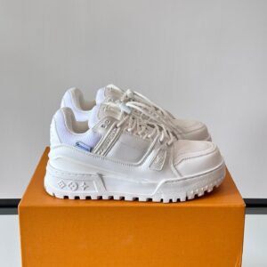 LV Men White Leather Sneakers