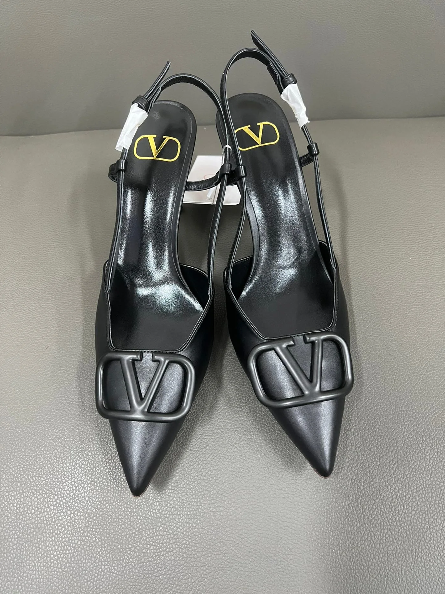 Valentino Women Black Leather Pointed Slingback Pumps
