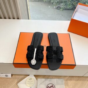 Hermes Women Black Leather Embellished Slippers