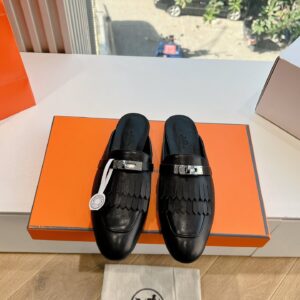 Hermes Women Black Leather Mules