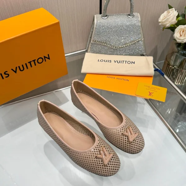 LV Women Beige Patent Leather Ballet Flats