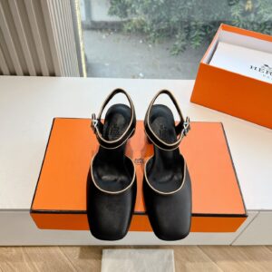 Hermes Women Black Leather Trimmed Heels