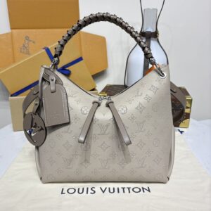 LOUIS VUITTON Beaubourg Mahina MM Leather