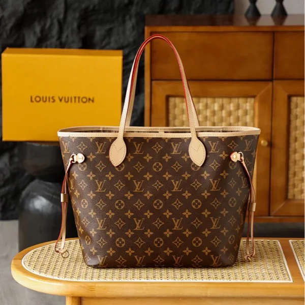Louis Vuitton Neverfull tote