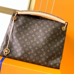 Louis Vuitton Artsy MM Monogram