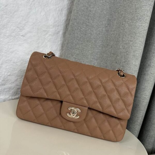 Chan Classic Flap Medium