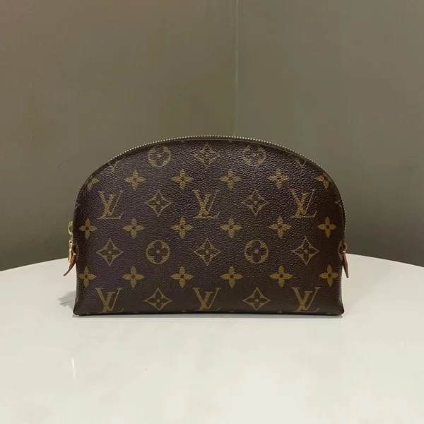 Louis Vuitton Monogram Cosmetic Pouch MM